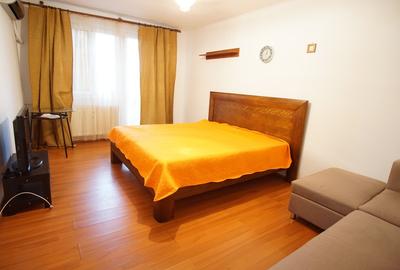 Garsonieră decomandată, mobilată în Dristor