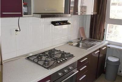 Apartament cu 3 camere semidecomandat, mobilat în Central - 10