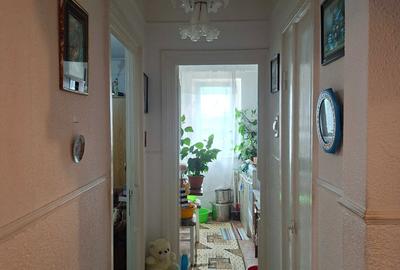 Apartament cu 2 camere decomandat în Central - 1