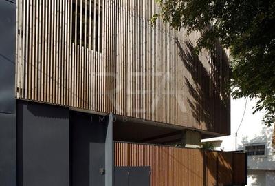 Apartament cu 3 camere decomandat în Dorobanți