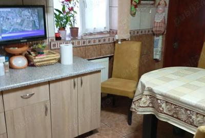 Casă cu 4 camere în Central - 2