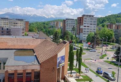 Apartament cu 2 camere decomandat în Central - 9