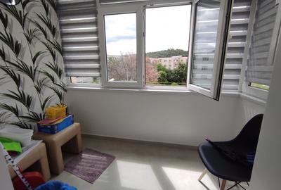 Apartament 3 camere, decomandat, et. 3, Nicolina - 8