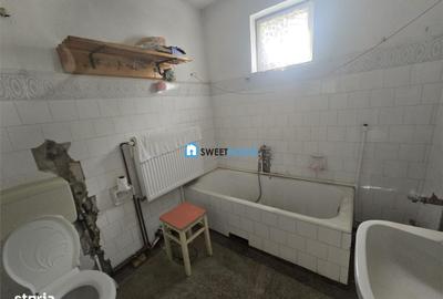 Casă cu 3 camere cu Canalizare în Central - 12