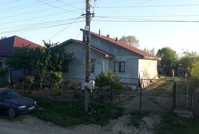 Casă cu 4 camere în - 5