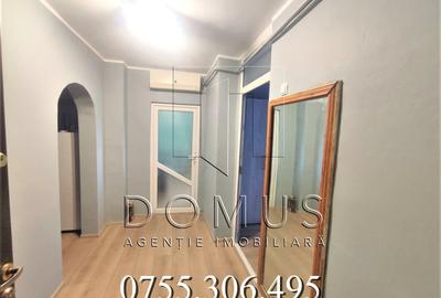 Apartament cu 3 camere decomandat în Micro 20