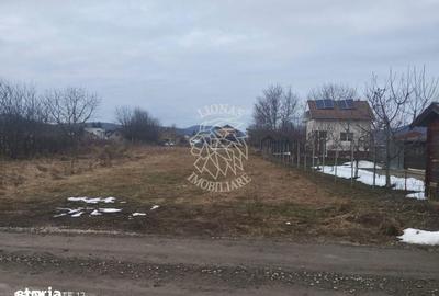 Teren de 1750 mp, în Unirea