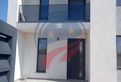 Casă individuală cu 5 camere cu Canalizare în Sud-Est - 2