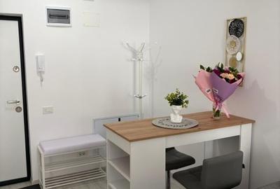 Apartament cu 2 camere semidecomandat în Central - 1