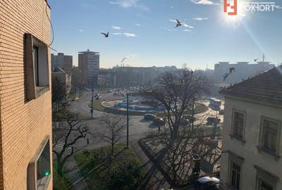 Apartament cu 4 camere de 92mp - zona Ultracentral - 3