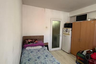 Garsonieră nedecomandată, mobilată în - 3