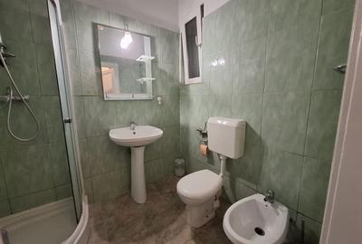 Apartament cu 3 camere circular în Capitale - 10