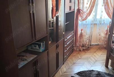 Apartament cu 3 camere decomandat în Ilișești - 1