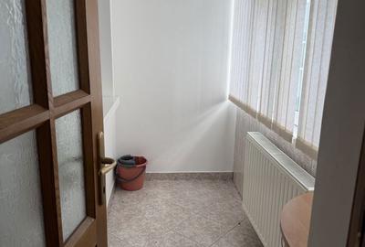 Apartament cu 3 camere semidecomandat în Copou - 3