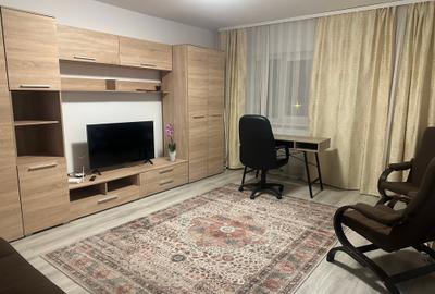 Garsonieră decomandată, mobilată în Vitan Mall - 10