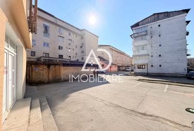 Spațiu comercial, de 240 mp, în 9 Mai - 2