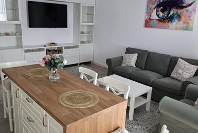 Apartament cu 2 camere decomandat, mobilat în Sebastian