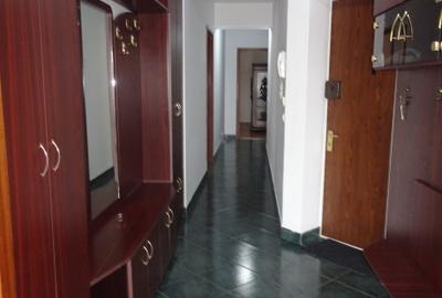 Bloc tip boutique, constr. 2000, parcare subterana si 2 intrari - 15