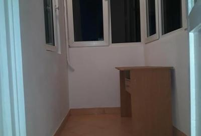 Apartament cu 3 camere, mobilat în Crângași - 8