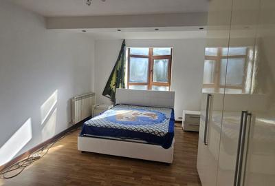 Casă cu 5 camere cu Teren 3600 Mp în Bâlca - 4
