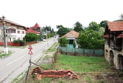 Slanic, casa de vacanta, mica pensiune, P+1E, an 2014 - 16