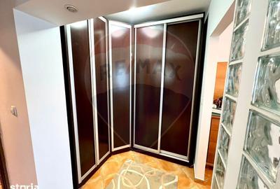 Apartament cu 3 camere decomandat în Central - 2