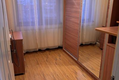 Apartament cu 4 camere decomandat în Traian - 8