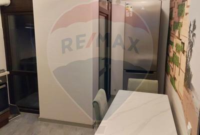 Apartament cu 2 camere în 1 Mai