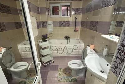 Apartament cu 3 camere decomandat în Central - 8