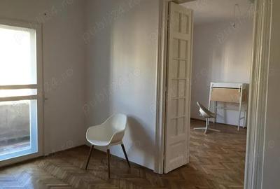 Apartament cu 4 camere decomandat în Central - 3