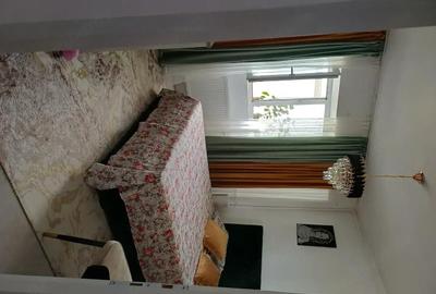 Apartament cu 3 camere decomandat în Berceni - 1
