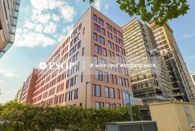 Spațiu comercial, de 60 mp, în Central - 6