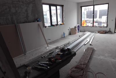 Casă cu 6 camere cu Canalizare în Lumina - 3