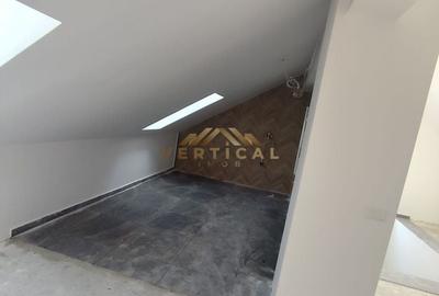 Casă cu 5 camere cu Teren 260 Mp în Berceni - 7