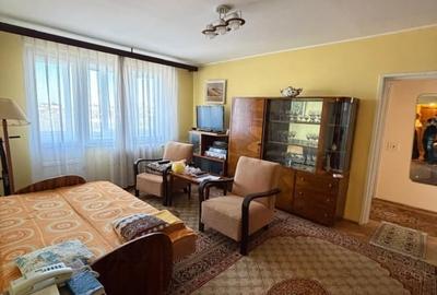 Apartament cu 3 camere decomandat, mobilat în Central - 2