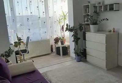Apartament cu 2 camere decomandat în Aradului - 2