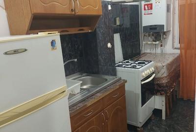 Apartament cu 2 camere semidecomandat în 9 Mai - 2