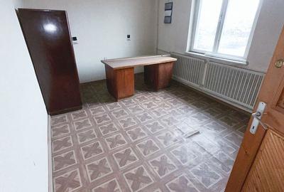 Spațiu comercial, de 2,272 mp, în Central - 2