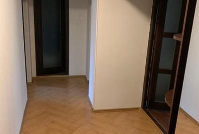 Apartament cu 3 camere decomandat în Central - 2