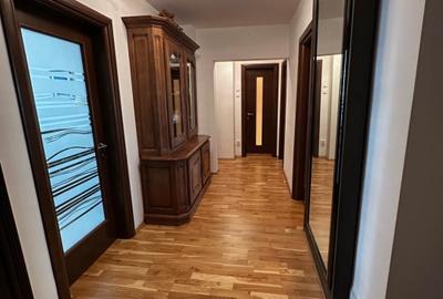 Apartament cu 3 camere decomandat în Timpuri Noi