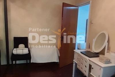 Apartament cu 3 camere semidecomandat în Titan - 5