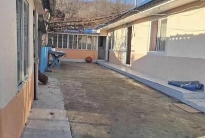 Casă individuală cu 3 camere cu Teren 1900 Mp în Central - 2
