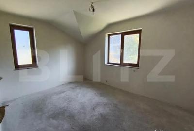 Casă cu 5 camere cu Teren 404 Mp în Central