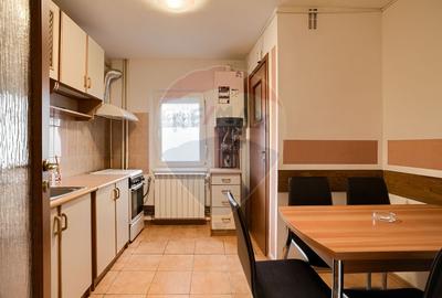 Apartament cu 3 camere decomandat, mobilat în Grădiște