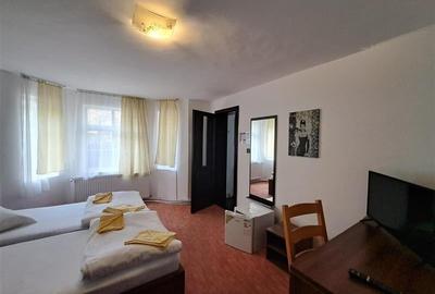 Casa individuala, 10 camere, situata in cartierul Zorilor! Casa individuala, 10 camere, situata in cartierul Zorilor! - 18