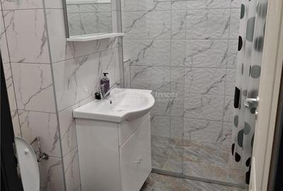 Apartament cu 2 camere semidecomandat în Micro III - 8