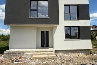 Vila 4 camere Balotesti