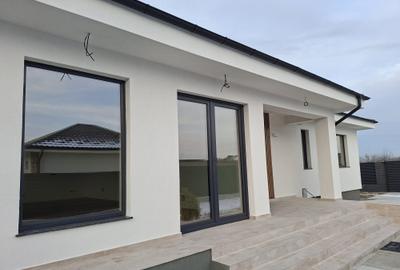 Casă individuală cu 4 camere cu Canalizare în Trivale - 3