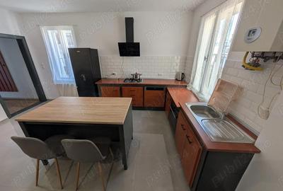 Apartament cu 3 camere decomandat în Central - 2