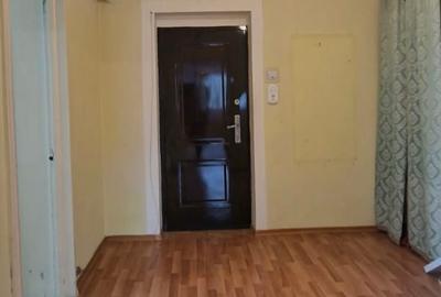 Apartament cu 3 camere semidecomandat în Central - 4